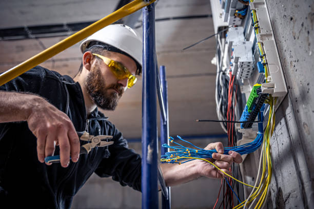 Best Electrical Contractors for Businesses  in Marion, IA